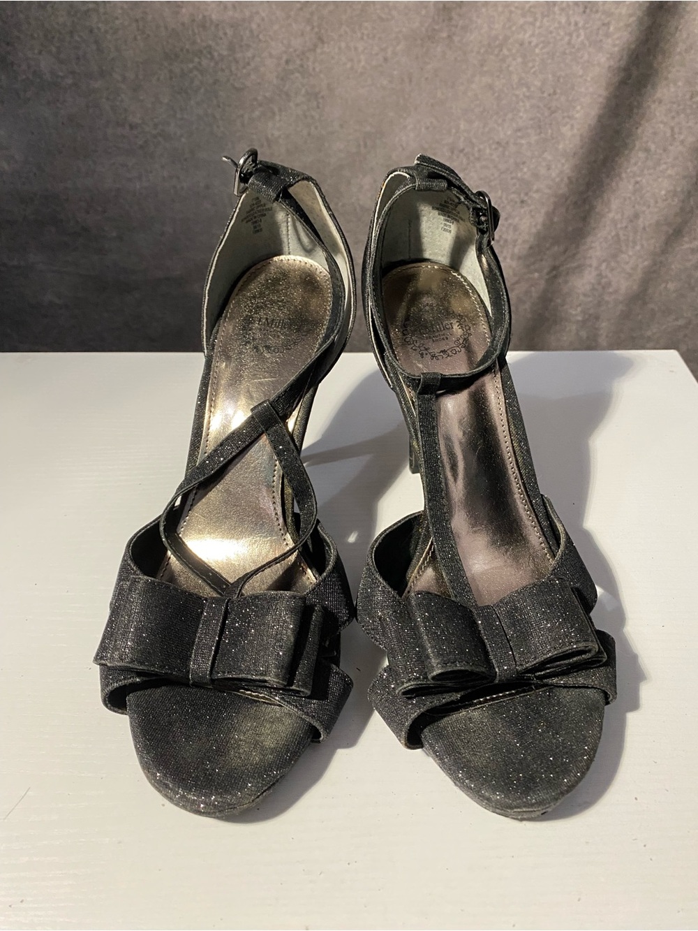 I. Miller Women's Size 7.5M Black Shimmer Sparkle Bow Ankle Strap Heel Sandals